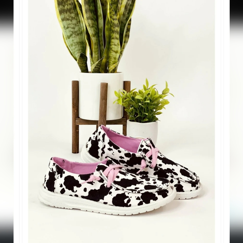 Gypsy Jazz Ambrosia Sneakers in black and white cowprint New in Box - Picture 5 of 5